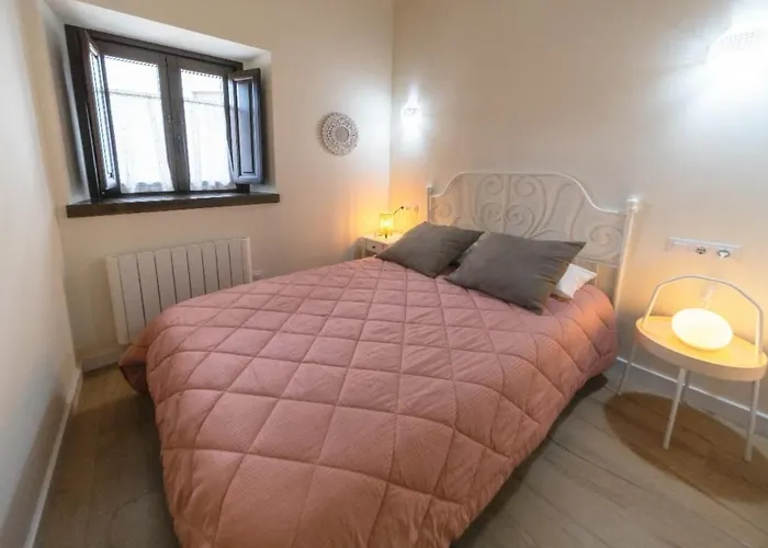 Apartamentos El Pericote Llanes