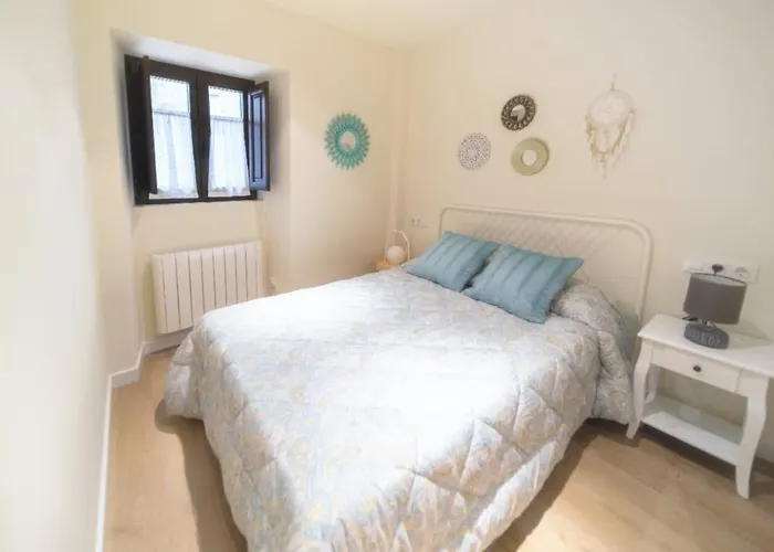 Apartamentos El Pericote Llanes